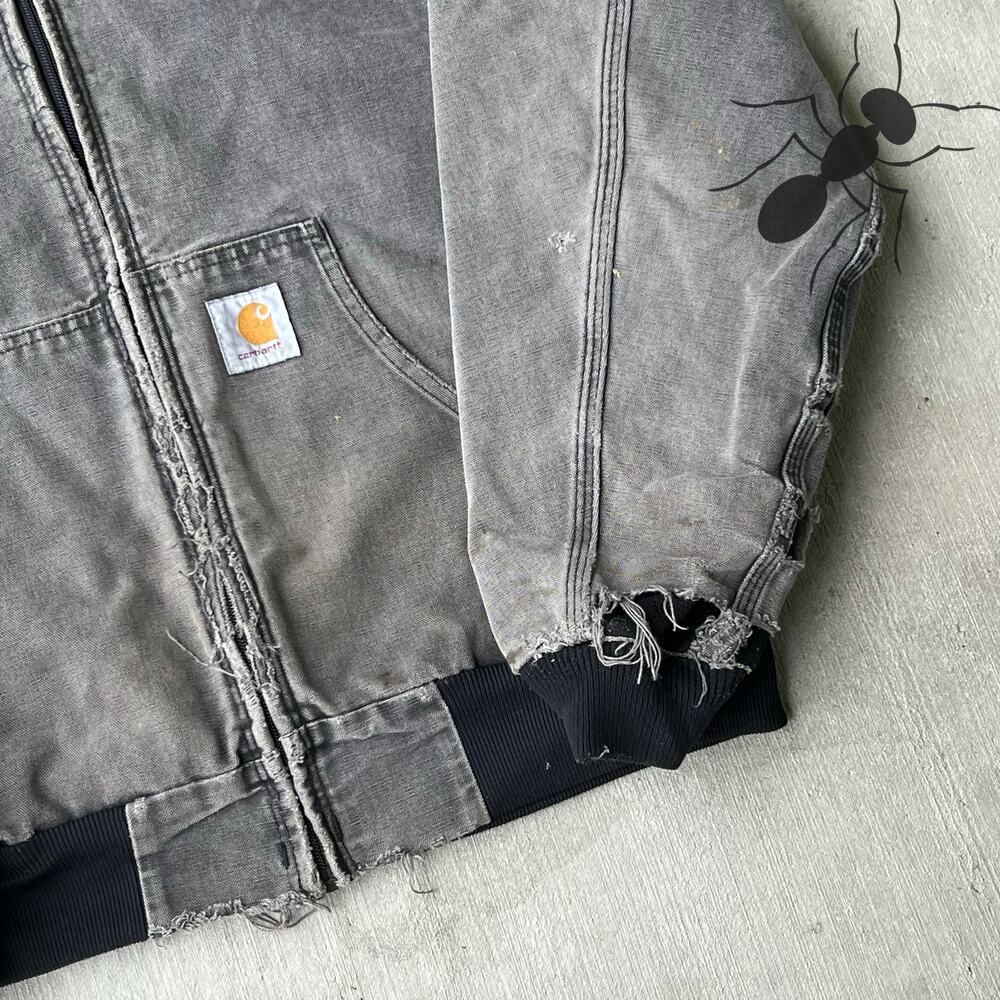 Carhartt faded black thrashed hooded work wear jacket - Picture 8 of 13